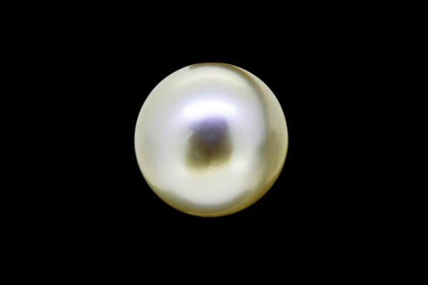 3.86 cts Cultured Pearl (Moti)