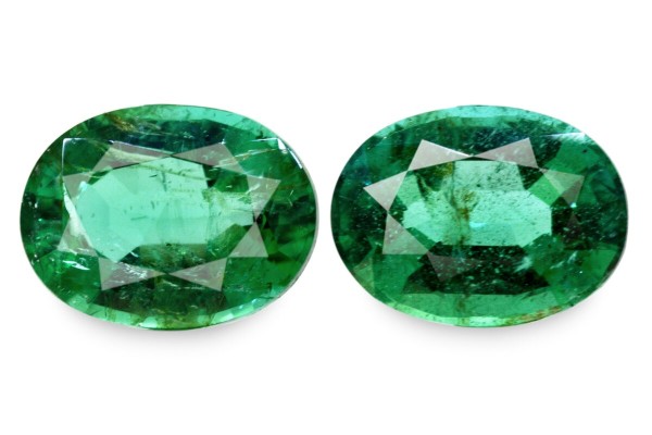 2.93 cts Natural Emerald (Panna) - Earring Pair