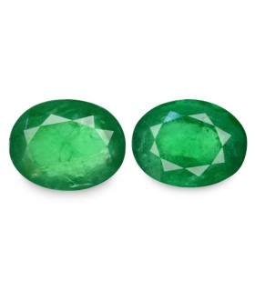 4.29 cts Natural Emerald (Panna) - Earring Pair