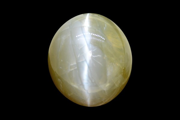 8.66 cts Natural Cats Eye (Lehsunia)