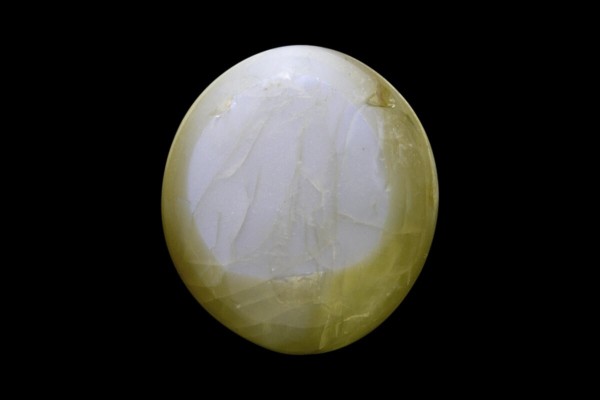 8.66 cts Natural Cats Eye (Lehsunia)