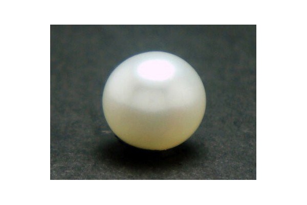 3.6 cts Cultured Pearl (Moti)
