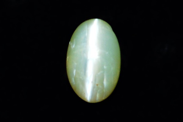 2.34 cts Natural Cats Eye (Lehsunia)