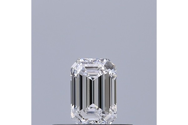 2.47 cts Natural Emerald (Panna)