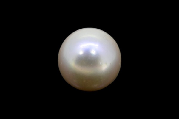 3.35 cts Cultured Pearl (Moti)