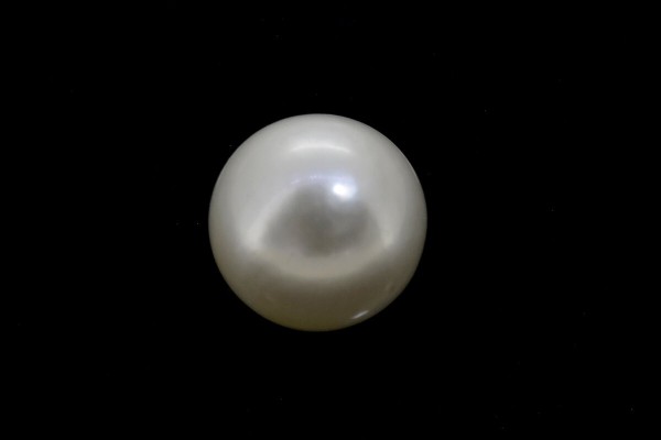 3.17 cts Cultured Pearl (Moti)