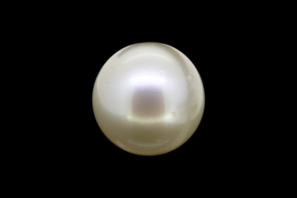 3.73 cts Cultured Pearl (Moti)