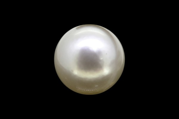 3.66 cts Cultured Pearl (Moti)