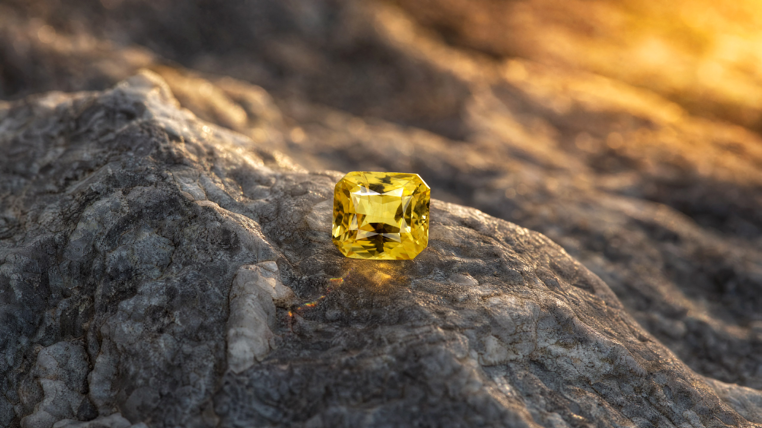 10 cts Unheated Ceylon Vivid Yellow Sapphire