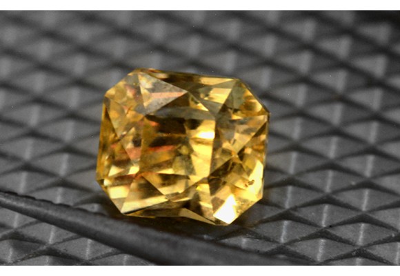Uncovering the Beauty and Astrological Significance of Yellow Sapphires
